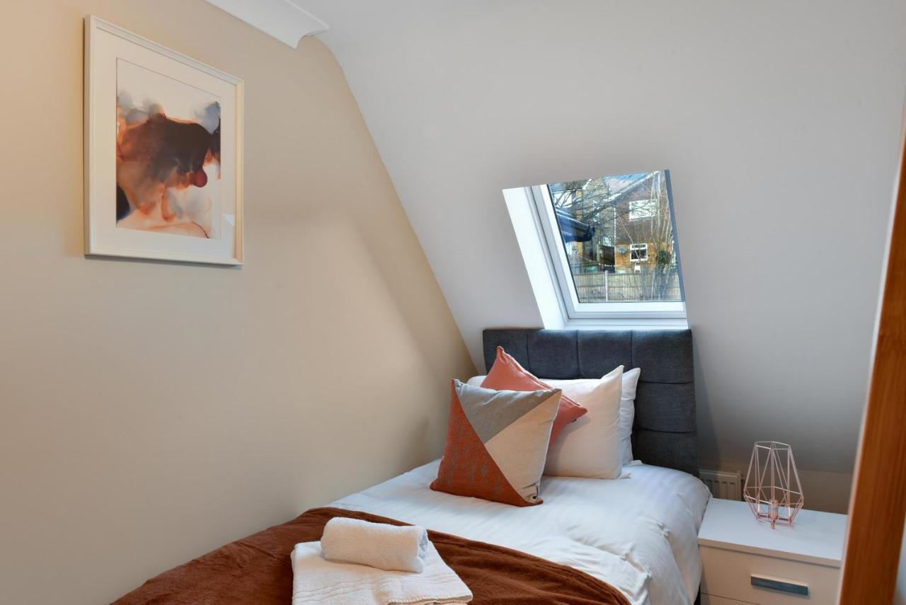 Deanway Serviced Apartments Chalfont St Giles By 360Stays ภายนอก รูปภาพ