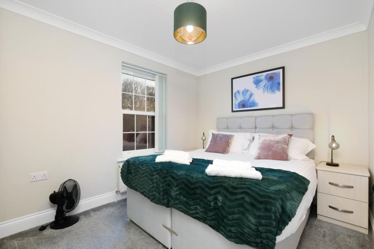 Deanway Serviced Apartments Chalfont St Giles By 360Stays ภายนอก รูปภาพ